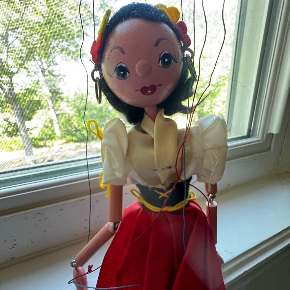 VINTAGE EUC Pelham Marionette Gypsy puppet. Made in England. Original box.